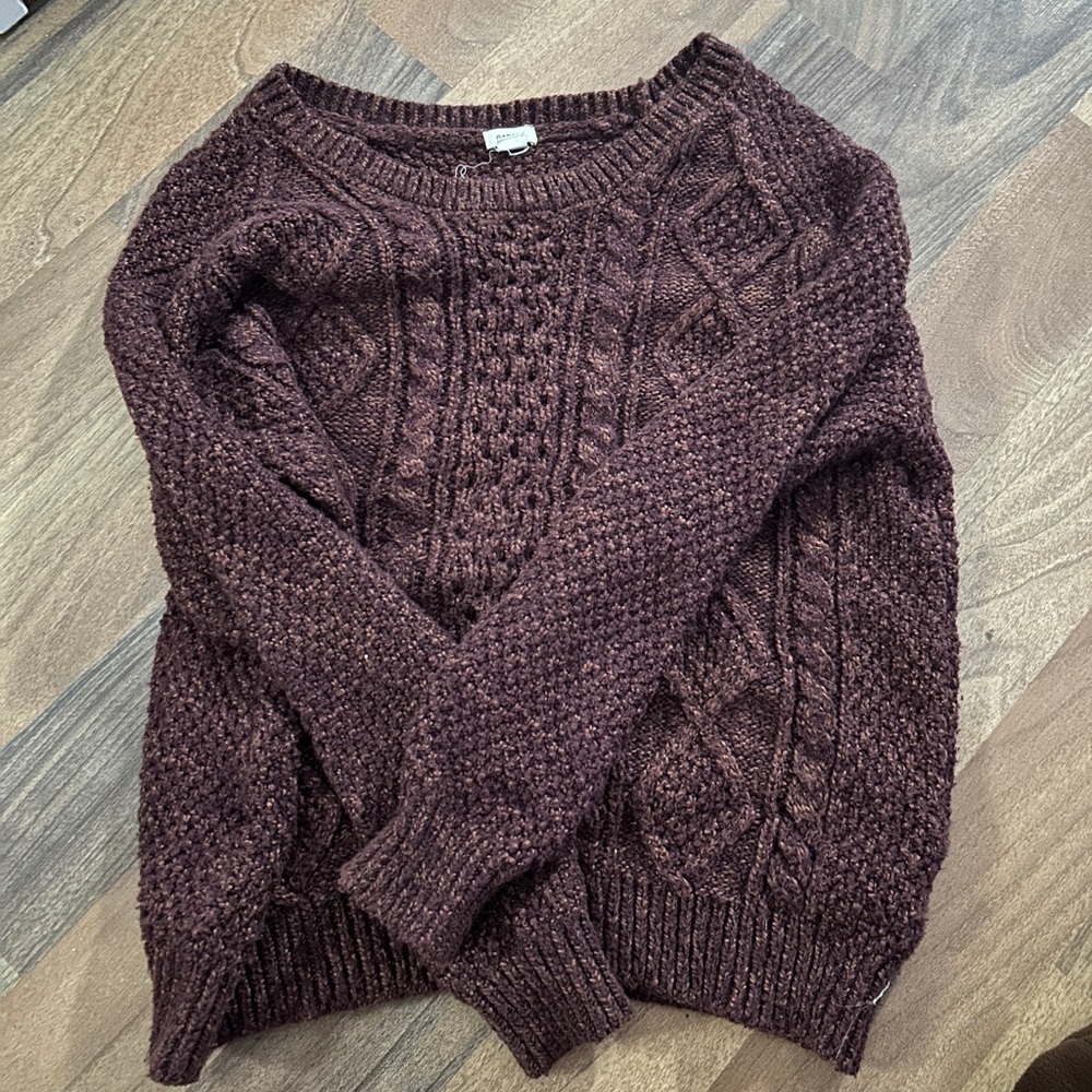 Garage small knit sweater